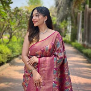 Women's Luxurious Pista Green & Pink Art Silk Saree with Intricate Leaf Weave & Broad Zari Border – Ideal for Festive & Wedding Occasions