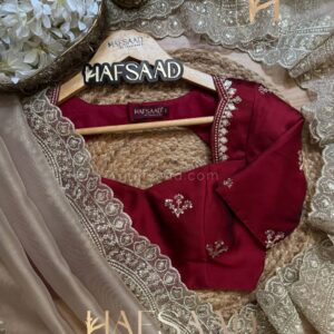 Luxurious Ivory Organza Dupatta with Heavy Golden Sequin & Zari Cutwork Border – Perfect for Weddings & Festive Layering